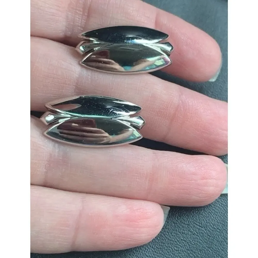 Vintage Swank Shiny Silver Tone Cuff Links‎ Signed